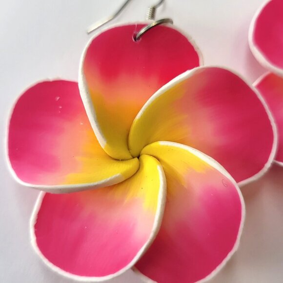 Pink Floral Earrings Light Flower Earrings - Picture 5 of 7